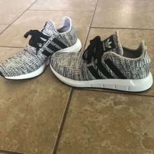 Womens Adidas 7.5/ kids size 5